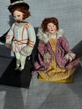 Vintage pair of dolls in Elizabethan Costume - 25cm & 30cm tall