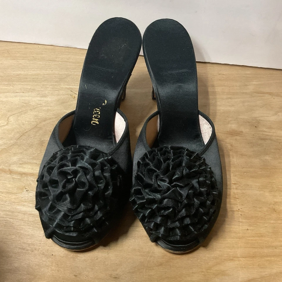 Zapatos de satén vintage DANIEL GREEN negros pantuflas tocador años 50 arco roseta 6,5/7 Foto 3 de 4