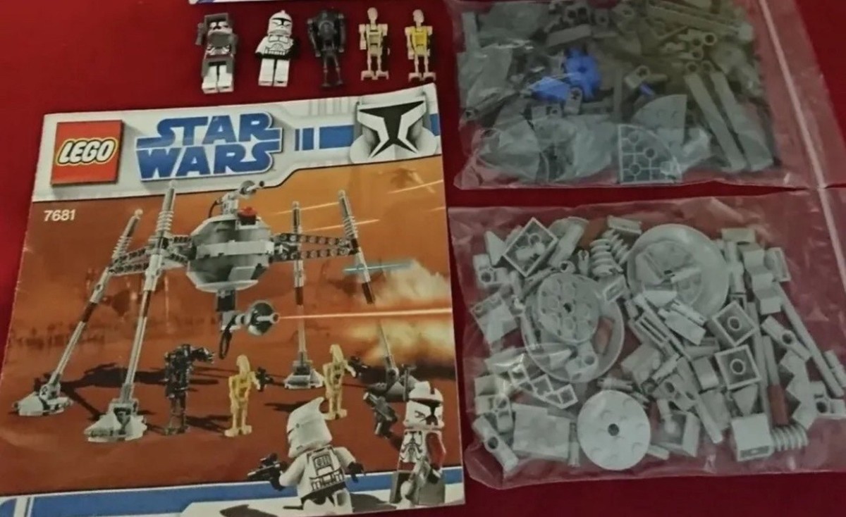 STARWARS 7681 include commander fox