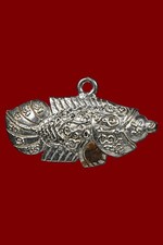 Egg Holding Fish Phaya Pla Alpaca White Metal Divine Wealth Thai Amulet