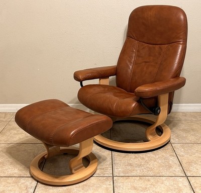 Ekornes Stressless 'Consul' Leather Recliner Chair & Ottoman