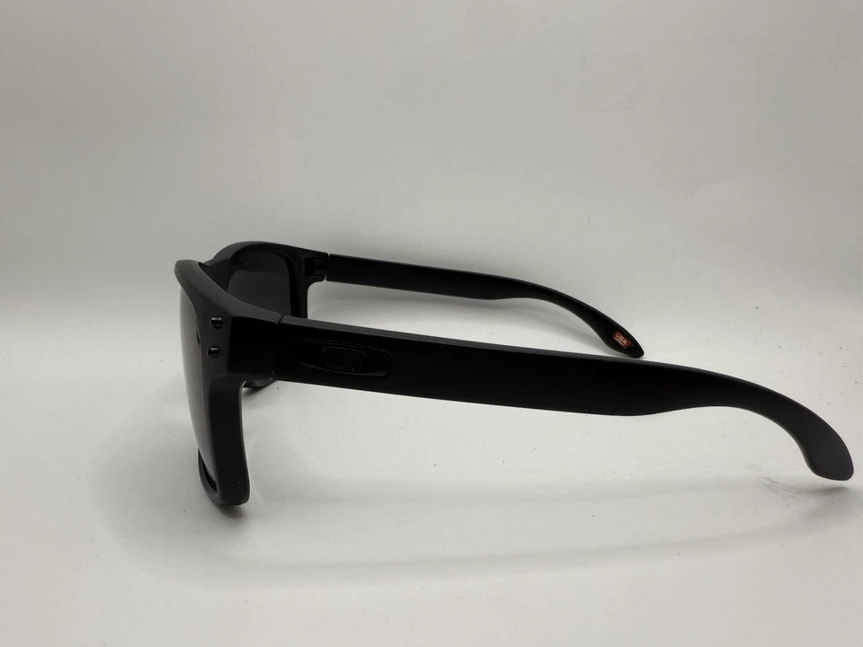 Gafas de sol polarizadas XL Oakley Holbrook y accesorios nuevos (negro/negro) Foto 2 de 4