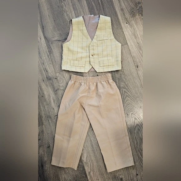 24M Toddler Kids Plaid Vest and Tan Pants Set Formal Reception Event Holiday