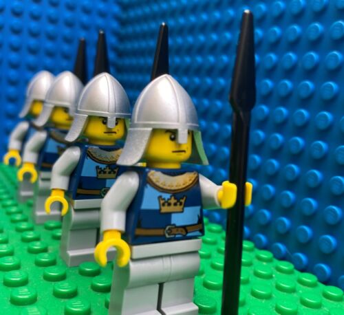 Lego CASTLE CROWN KNIGHT ARMY QTY 17 MINIFIGURES Minifigs Knights NEW - Picture 10 of 11