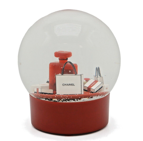 CHANEL Electric Big Snow Globe Dome VIP Christmas USB Rechargeable Novelty 2021 - Picture 2 of 6