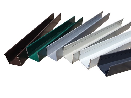 Paraspigolo ornamentale in pvc rigido colore frassino | Leroy Merlin