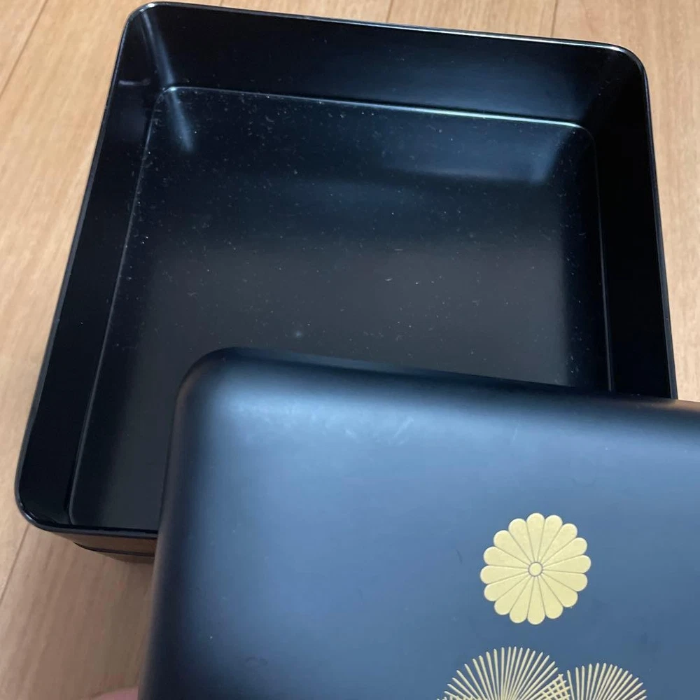 Jubako Bento Box Japanese Matte processing lacquer box two tiers black gold pine