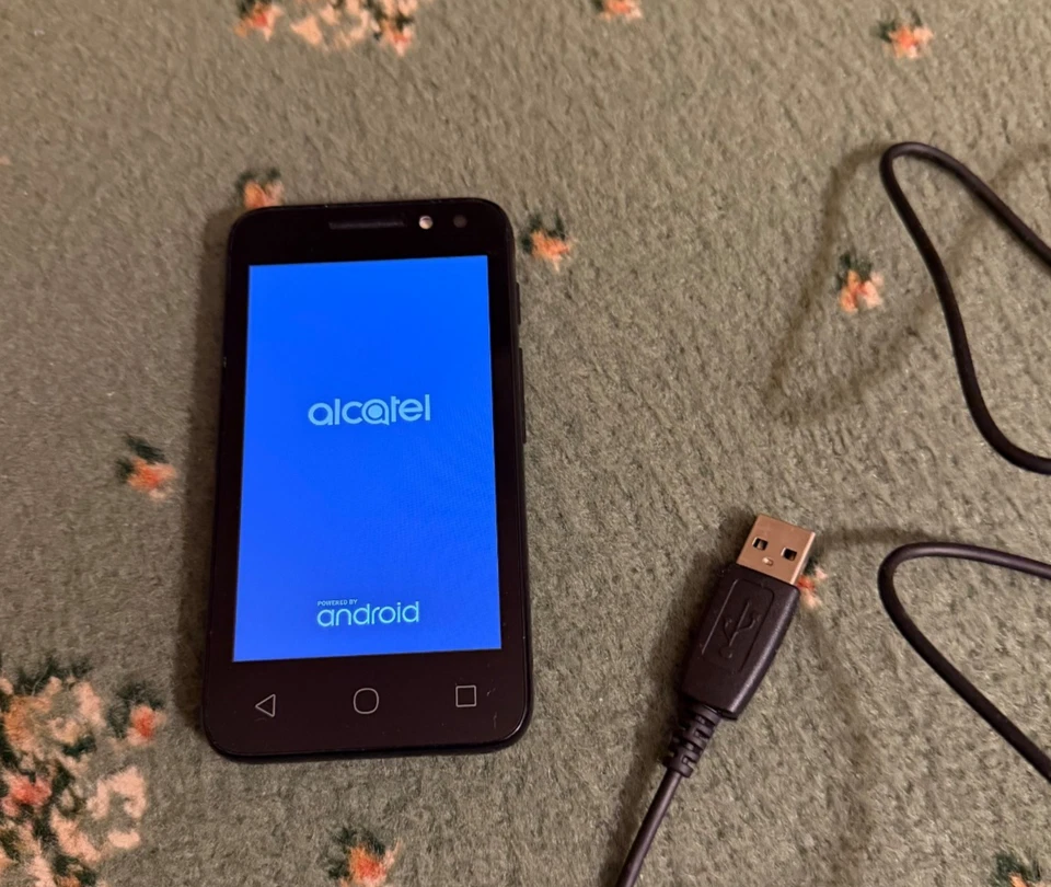 Alcatel Pixi 4 4034X - Volcano Black Not Sure What Network It's on - Smart Phone - Image 2 of 4