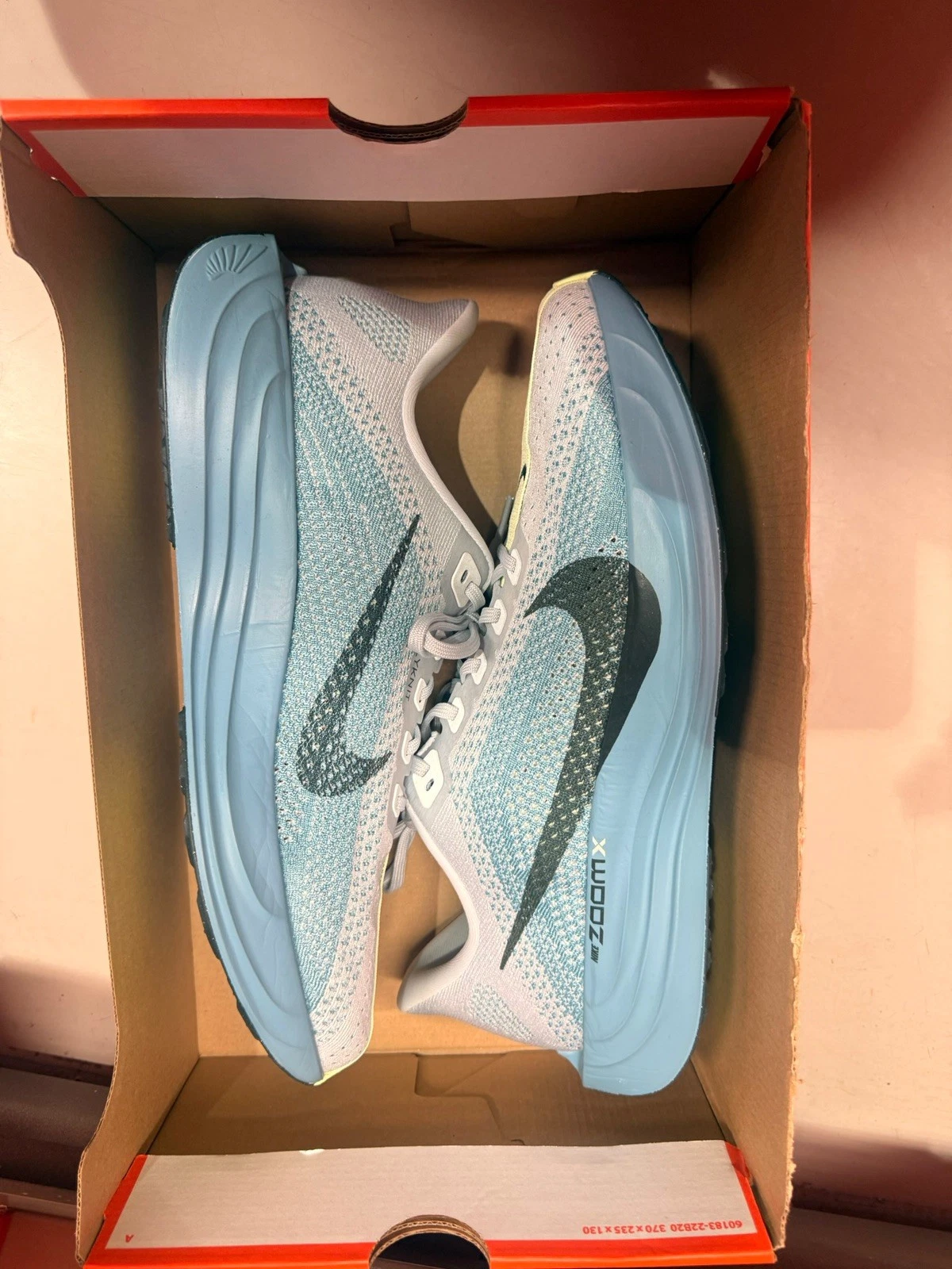 SIZE UK 11 US 12 Nike Pegasus Plus ZoomX Flyknit Platinum Turquoise Barely Volt