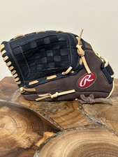 Rawlings RBG36BC 12.5" leather baseball and softball glove.