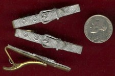 24 VINTAGE WHITE CASTED BELT BUCKLE CLIP FINDINGS W585
