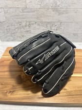 Mizuno GPP-1257-D4 Girls 12.5  Jenny Finch RHT Black Softball Glove - MINT