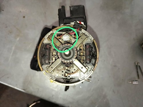 Compresseur de suspension pneumatique