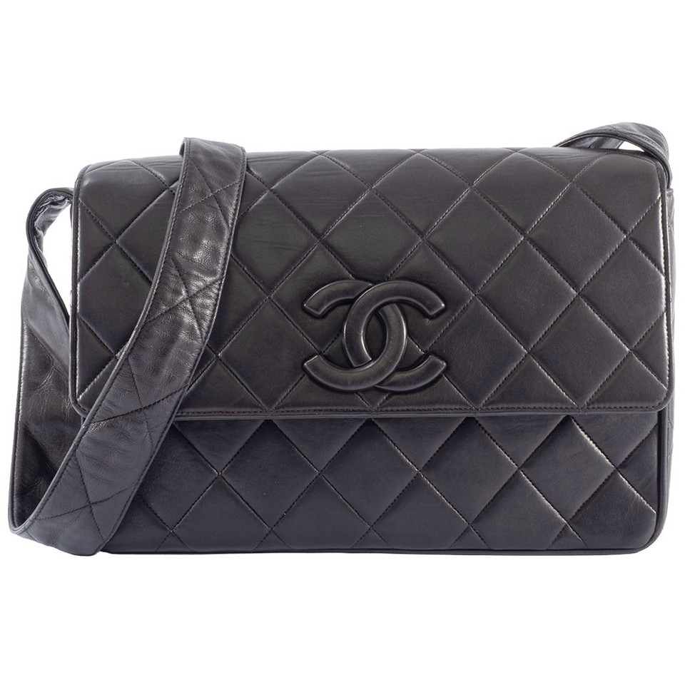 CHANEL Jumbo Classic Flap Bag Black Leather Short Crossbody Vintage Pre-owned