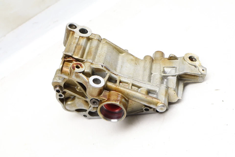 2011-2016 BMW 535I - Engine OIL PUMP 7613549 - Image 3 of 4