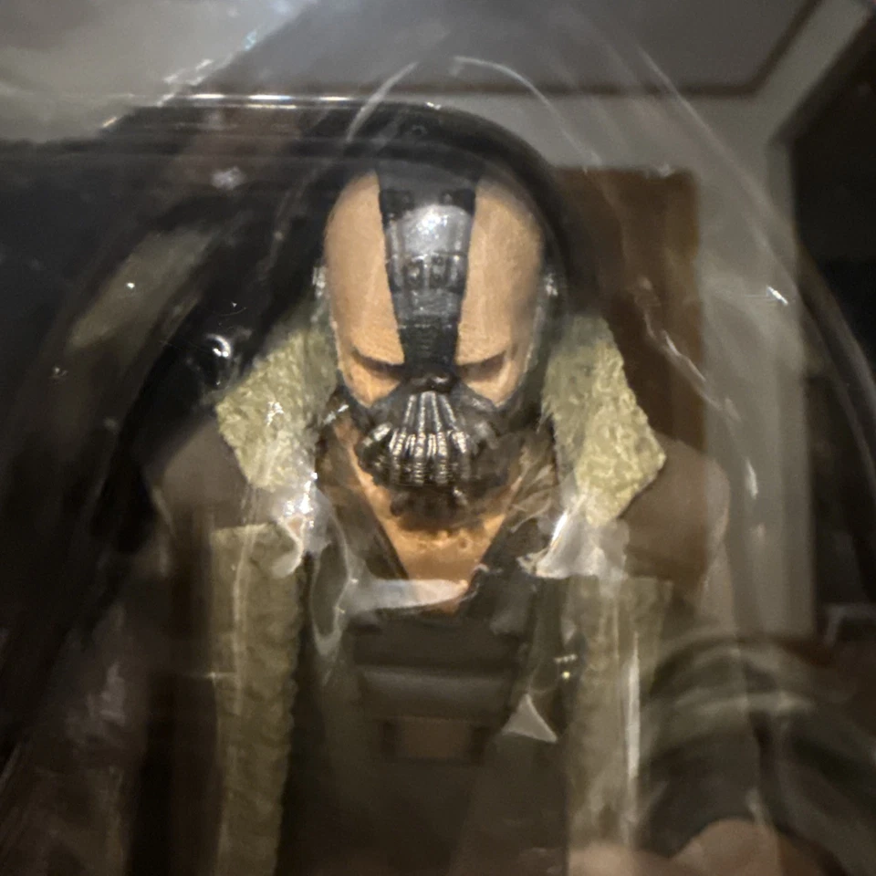 Auténtico vendedor de Estados Unidos Mafex Dark Knight Rises Bane No.52 Foto 2 de 4