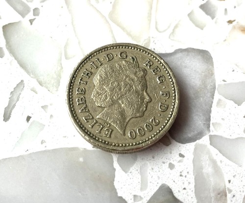 One Pound 2000 Dragon Coin Elizabeth II PLEIDIOL WYF I’M CWLAD RARE - Zdjęcie 2 z 17