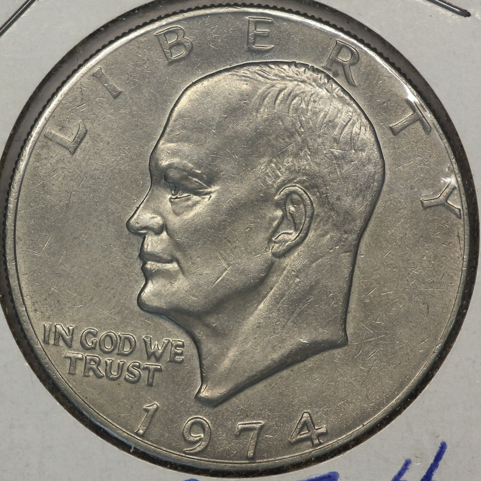 Foto 1 di 2
