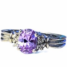 925 Sterling Silver Vintage Amethyst  CZ Ladies Ribbed Band Ring Size 9.5