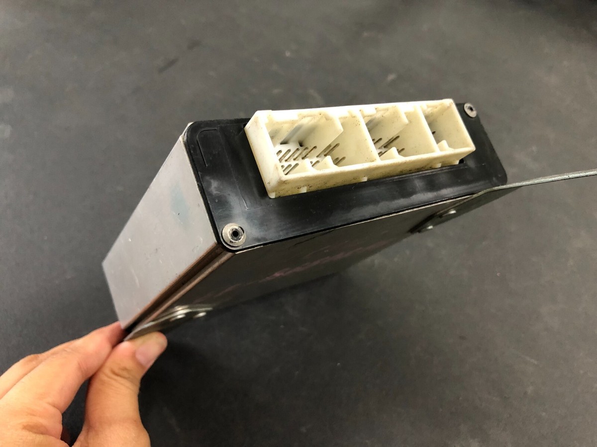 DAIHATSU HIJET S200V Engine Control Unit ECU EF 01 89560