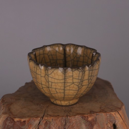 3.1" Chinese Song Porcelain Ge Kiln Yellow Glaze Gold Wire Sunflower Cup - Picture 5 of 8