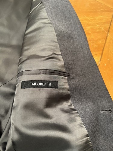 Jos. A. Bank 40S (34 W) Grey Wool Suit, Jacket and pants, Tailored Fit - Picture 5 of 9