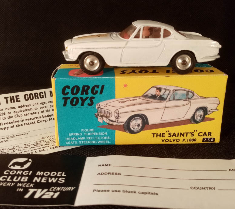 corgi toys volvo p1800
