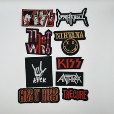 LOT OF 31 PATCHES. BAND PATCHES. ROCK AND ROLL PATCHES. COLLECTIBLES.