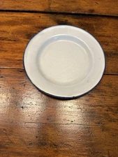 Vintage Ker Enamelware  Sweden Plate 6.25"