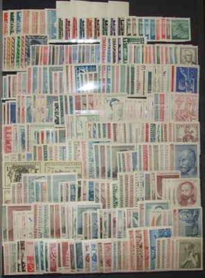 CZECHOSLOVAKIA 1945-1992 COMPLETE COLLECTION with ALL SHEETS !! - **MNH**