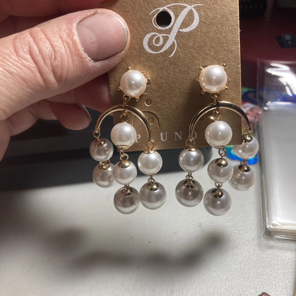 Plunder cheap pearl earrings