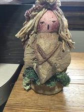 Arlene Wobler Primative Angel Christmas Caroler