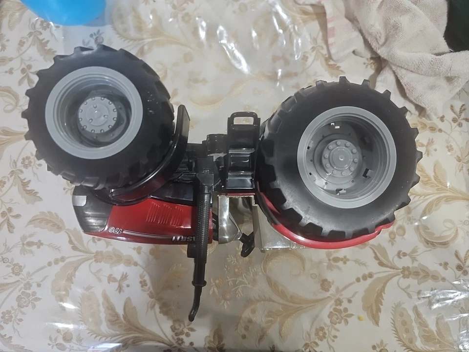 Vintage Britain's Ertl CASE IH PUMA 180 Red Farm TRACTOR Toy 12" Long - Image 3 of 4