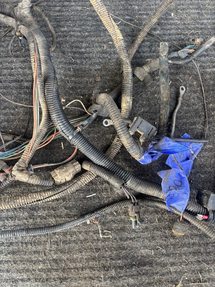 Jeep Wrangler YJ 91-95 2.5 ax5 Motor Computadora y Arnés PCM Manual 56028289 Foto 4 de 4