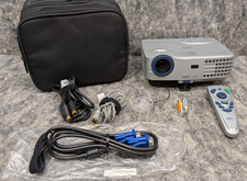 NEC LT20 Projector with Carry Case, Remote, Cables   Works  