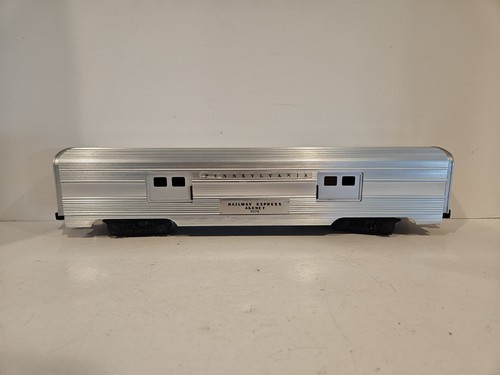 Lionel 6-9570 Pennsylvania Aluminum Baggage Car Railway Express Agency (REA) -LN - Picture 4 of 6