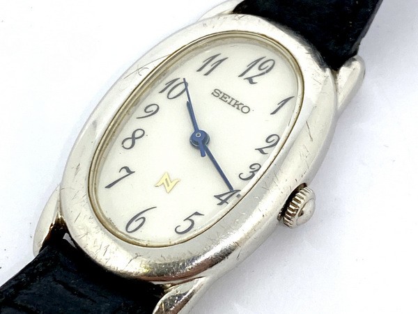 SEIKO NOIE 1F21-5B70 Ladies Quartz Watch White Dial Oval SS