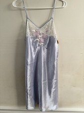 VTG MARYANNI Floral Embroidered Liquid Satin Chemise Nightgown with robe S nwt