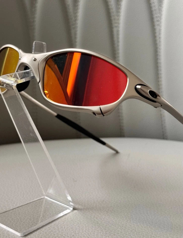 Oakley Juliet 1.0 X-Metal Style Silver Polarized Sunglasses – Red Lens – NEW! - Photo 2/3