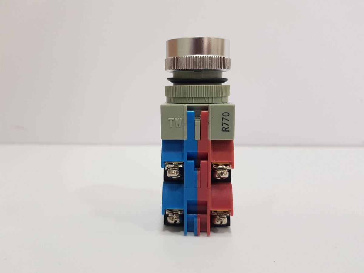 IDEC IZUMI ASW 0201 SELECTOR SWITCH WITH CONTACT BLOCK HW-C01R HW