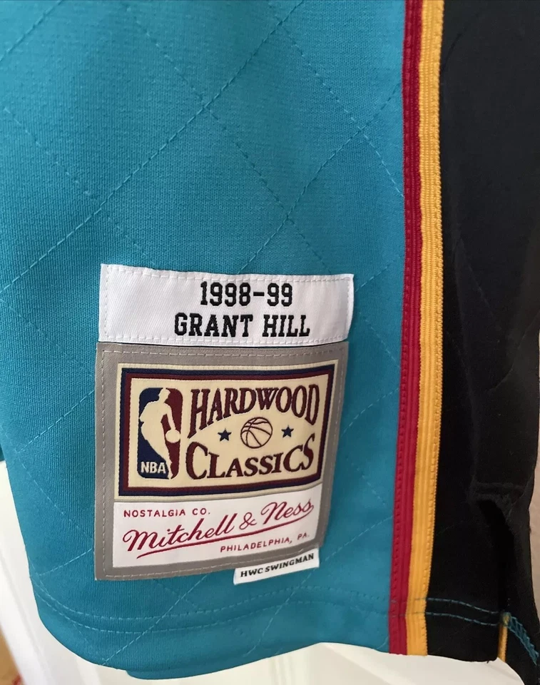 Mitchell & Ness $200 Mens 3XL Grant Hill Detroit Pistons 75th Anniversary Jersey - Image 4 of 4