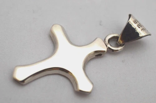 Taxco Mexican 925 Sterling Silver Cross Pendant Top. 3.7 grams  1" x  55/64"