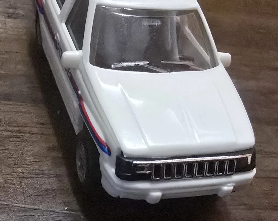 Jeep Cherokee Ho 2" Herpa Police escala 1:87 con luces de inserción rojas y azules SUV Foto 3 de 4