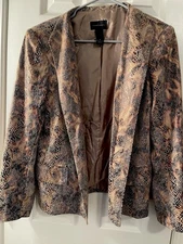 Investments Blazer Woman’s 8 Beige /Browns Snakeskin Print L24” W19 1/2” EUC