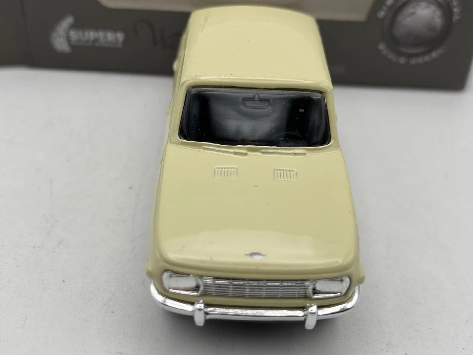 1:60 WELLY WARTBURG 353 beige auto diecast metallo - Immagine 4 di 4