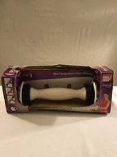 Shake Weight for Women (2.5 Pound Dumbell) White, New, Missing DVD.