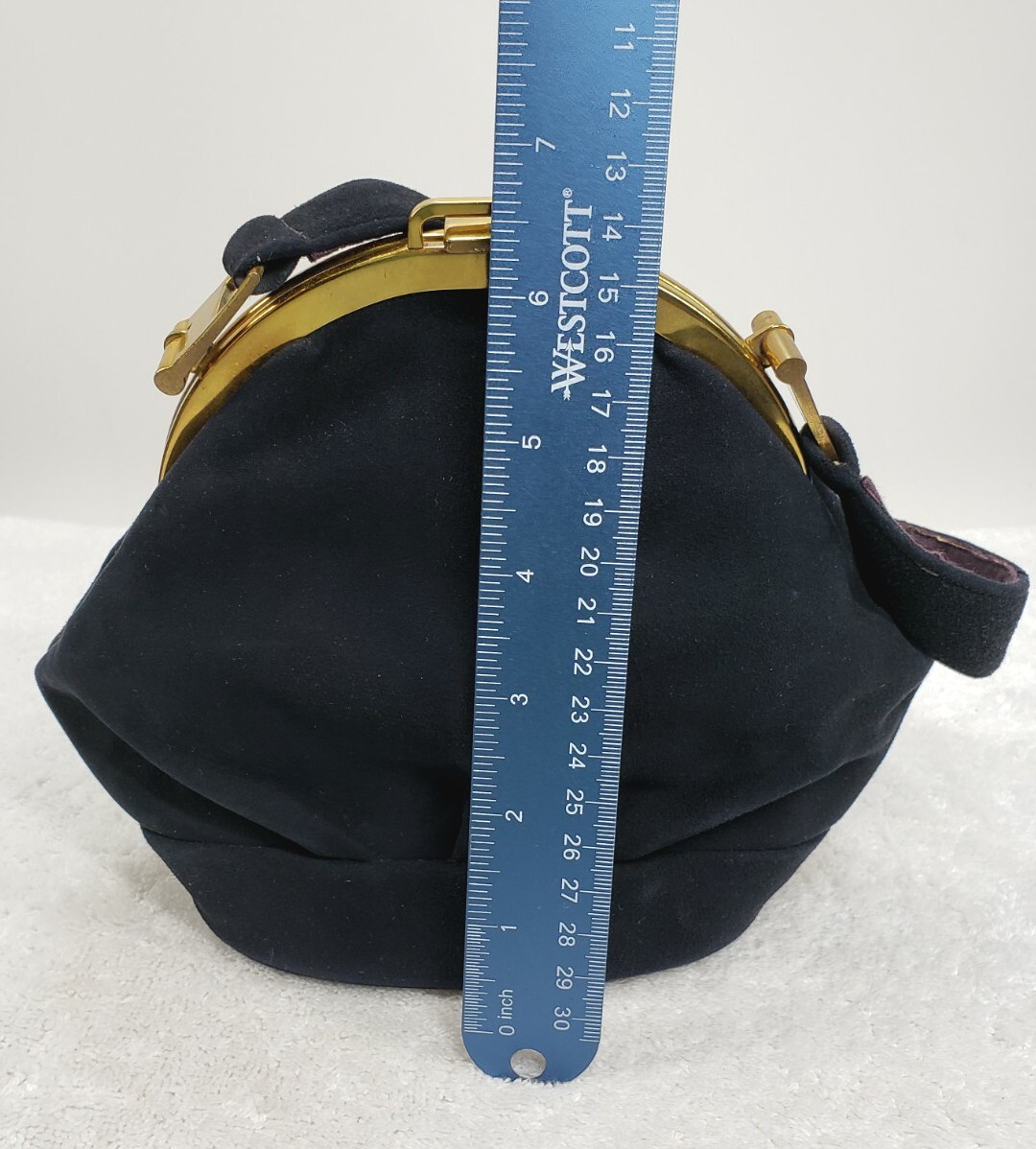 Foto 11 di 12
