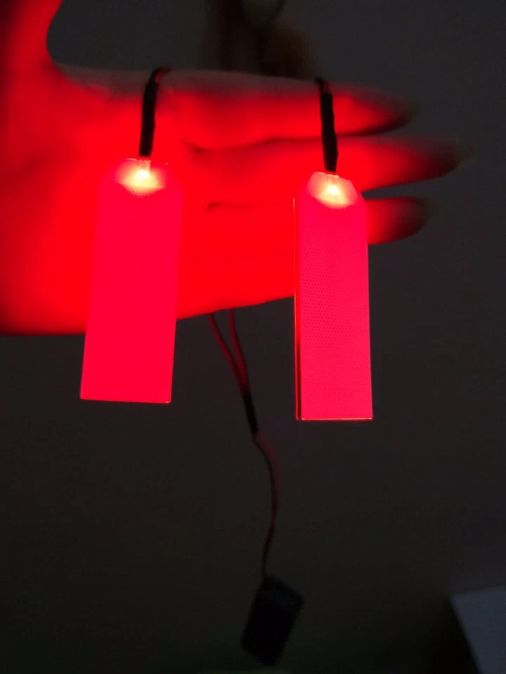 2019 1:1 Red Led Light Eyes For Ironman/ Batman/Black Panther Helmet Pumpkin DIY - Image 3 of 4