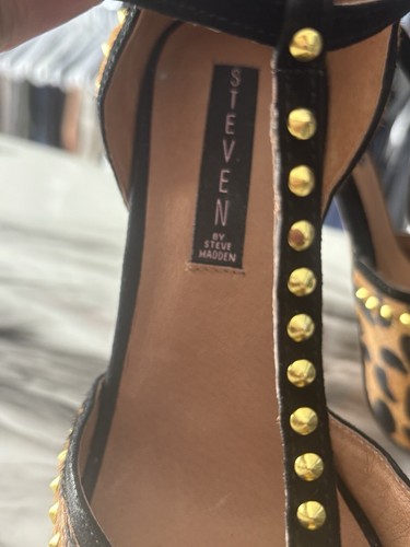 Steve Madden (real horse hair) animal print pumps with Gold studs; size 8.5. - Picture 3 of 4