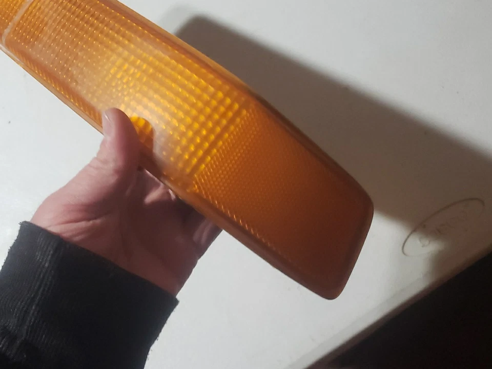 Genuino GM 1998-2002 Chevy/GMC S10, Blazer, Señal de giro Jimmy Park 15098269 Foto 3 de 4